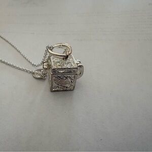 Elegant Silver Pendant Necklace